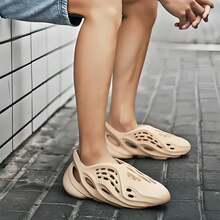 EVA Men Women Clogs Foam Runner Shoes For Women Men, Hollow Cloud Slippers Lightweight Slip-On Walking Sneakers Breathable Soft Beach Sandals Breathable Non-Slip Beach Shoes Casual Fashion Sports Sandals One Pair Arch Support Sandals - 杏色 - 查看 10