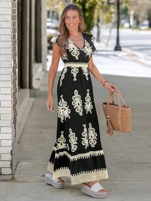 EMERY ROSE Rochie de vacanță casual cu imprimeu, mânecă scurtă, legături în talie, cu tiv în linie A și volane încrețite - Multicolor - Vizualizare 2