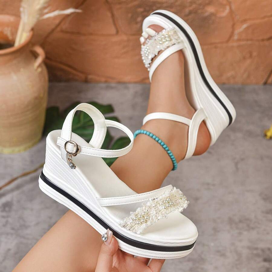 Sandalias con plataforma para mujer, tacón alto de unicolor con adorno de perlas al estilo bohemio, calzado casual para playa y vacaciones de verano
