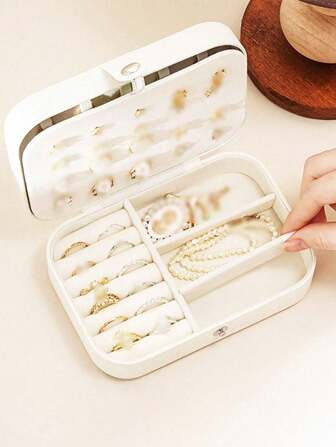 1 件 PU 皮革旅行首饰盒、多功能首饰收纳盒、按扣首饰收纳盒、便携式首饰收纳盒、矩形首饰展示盒、防尘首饰盒，非常适合存放戒指、吊坠、耳环、领带、手镯、