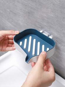 1块壁挂式香皂架。家用浴室收纳架，带沥水功能。家用香皂架，无需钻孔，带沥水架。浴室高端新款香皂架。浴室双层收纳架。返校季