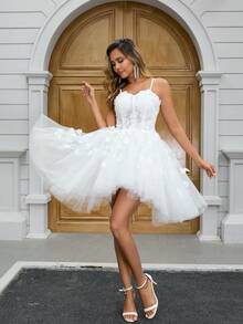 YUMIBRAVO Butterfly Decor Sheer Hem Elegant Luxurious Spaghetti Strap Wedding Dress - White - View 3