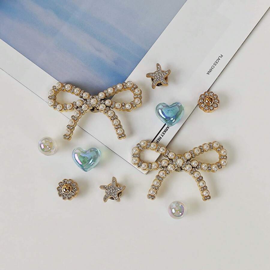 10 件 DIY 鞋饰饰物 - 闪亮珍珠蝴蝶结、心形、星形设计装饰纽扣，采用非金属轻质材料制成，时尚 Y2K 风格可爱配饰，男女皆宜，适用于 EVA 沙滩鞋、凉鞋、可拆卸鞋面装饰、节日礼物