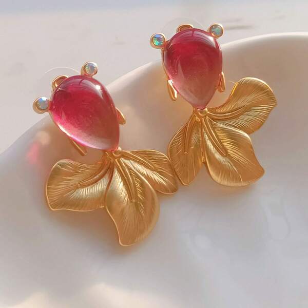 1 Pair Vintage Fashion Popular Simple Unique Goldfish Design Golden Plating Women Everyday Dress Party Music Festival Wear Jewelry Accessory Gift