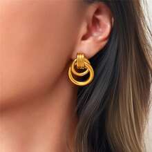 VKHK 1 paire de boucles d'oreilles clous circulaires multicouches en acier inoxydable plaqué or 18 carats, convenant pour le port quotidien et les mariages pour femmes, en cadeau