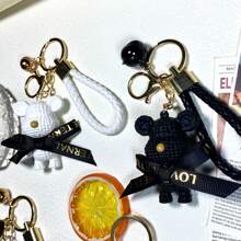 Resin Yarn Bear Key Chain, Elegant Accessory For Car, Backpack, Purse, Couples, Fashionable Gift