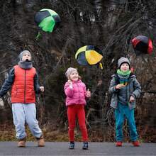 4 pezzi Giocattoli paracadute, soldati paracadutisti con paracadute per lancio manuale, giocattoli di modellini di paracadutisti, bambole con paracadute per attività all'aperto, giochi di lancio, adatti a bambini e adulti, giocattoli volanti emozionanti per esterno, piccoli regali per bambini, regali per feste di compleanno dei bambini