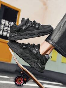 Zapatillas casuales de verano para hombres, diseño especial, de suela gruesa, transpirables, versátiles, con diseño atlético y deportivo, suela gruesa, aumentan la altura, duraderas, livianas, estilo retro robusto, para gimnasio