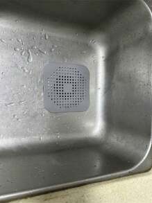 1 szt. Odpływowy pojemnik na włosy z przyssawką, kwadratowa osłona odpływu prysznicowego z tworzywa TPR, wodoodporna, zapobiegająca zatykaniu się koryta, pokrywa podłogowa, filtr do odpływu prysznicowego, nadaje się do łazienki, wanny i kuchni, narzędzia łazienkowe, dekoracja łazienki, wystrój jesienny, artykuły gospodarstwa domowego, powrót do szkoły