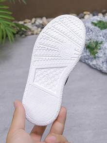 1 Đôi giày thể thao đế bằng chống trượt thoải mái cho trẻ em Unisex, thích hợp để mang ngoài trời trong mọi mùa - màu nâu - Xem 6