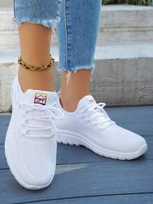 2025年夏季新款女士网眼轻便透气运动鞋、休闲运动鞋和百搭跑鞋 - 白色 - 查看 9