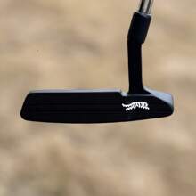 1 pieza Putter de golf con diseño de tigre, de 32 a 36 pulgadas, con funda, número limitado. Mejora la velocidad y precisión de la bola con la línea de puntería.