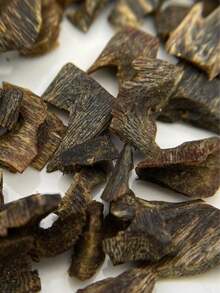 5g正宗天然沉香，干净无杂，油性好，香气浓郁，清雅怡人，不烟不呛，香味浓郁持久，香薰，净化空气，助眠，安神，节日礼物，送朋友，居家办公，室内