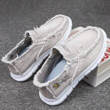 Four Seasons Slip-On Unisex Canvas Shoes Are Comfortable And Versatile With Low-Top Shoes With Soft Soles