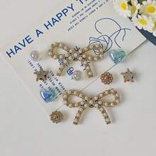 10 件 DIY 鞋饰饰物 - 闪亮珍珠蝴蝶结、心形、星形设计装饰纽扣，采用非金属轻质材料制成，时尚 Y2K 风格可爱配饰，男女皆宜，适用于 EVA 沙滩鞋、凉鞋、可拆卸鞋面装饰、节日礼物