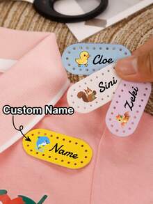 Etichette personalizzate per asilo nido, etichette in pelle personalizzate, etichette con nome personalizzabili, regali di compleanno personalizzabili, targhette con nome, adatte per cucire su indumenti, trapunte, zaini, cappelli, bambole, cancelleria, regali di compleanno, anniversari, scuola, idee regalo per lui/lei, amici, studenti, madre, coppie, migliori amici, famiglia - Stile A - Visualizzare 2