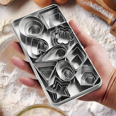 [30-Piece Stainless Steel Cookie Cutters Set] Baking Mold Kit, Assorted Flower/ Heart/ Star Shapes, Essential For Party Desserts/ Family Baking,  304 Stainless Steel Durable Set