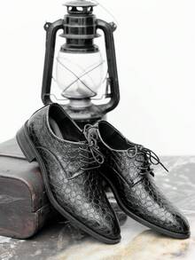 高级男士正装鞋，商务系带，奢华时尚，适合各种场合，如正式服装、派对、舞会、纯色