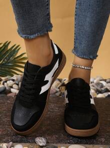 Damen Lässig Sneakers, multifunktionale Mode Flach Leinenschuhe, rutschfeste Schnürung Runde Zehenpartie Gummisohle für den täglichen Gebrauch, Farbblock in Schwarz und Khaki, Größe 36-41