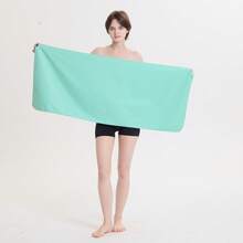 1 Stück mintgrünes Camping Handtuch, super saugfähig & schnelltrocknend Mikrofaser Reisehandtuch, ultra weich kompakt schnelltrocknend Strandhandtuch, geeignet für Schwimmen, Strand, Fitness, Wandern, Yoga, Reisen, inklusive Reißverschluss Tragetasche, Strandutensilien, Strandaccessoires, Poolschwimmer