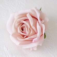 5 Peças/10 Peças/20 Peças Cabeças de Flores de Rosas Artificiais Rosa Claro, Adequadas para Decoração Doméstica, Cabeça de Rosa Artificial e Botão Decoração de Casamento Flor de Pulso da Noiva Flor para Segurar na Mão Material Floral DIY Presente do Dia dos Namorados Caixa de Doces de Casamento Decoração de Bolo de Aniversário Material Pétalas Material para Decoração do Dia dos Namorados Material para Decoração do Ano Novo