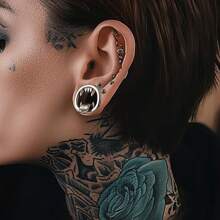2PCS Hot 316 Stainless Steel Halloween Monster Tongue Ear Tunnels Ear Gauges Tunnels Plugs Stretcher Expander Piercing Body Jewelry Women