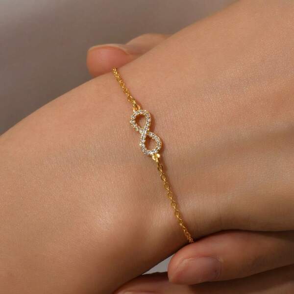 1pc Copper Micro-Inlaid Zirconia Figure-8 Clasp Bracelet, Delicate & Versatile
