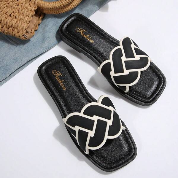 Sandales plates en PU à brides croisées pour femmes, pantoufles minimalistes à bout carré, très à la mode pour l'été