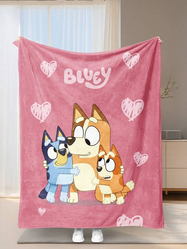 Bluey 1 pieza Manta de franela Bluey - La primera opción para la decoración de la habitación, súper suave, ligera, con estampado de dibujos animados, Bluey soltando el globo, la familia de Bluey, perfecta para el hogar, un regalo diario de cumpleaños para amigos, familiares, usted mismo, manta cálida y acogedora, suave y fácil de cuidar, estilo lindo, manta con borde enrollado de Bluey, patrón con tema de dibujos animados