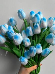 10 朵渐变蓝色真实触感郁金香人造花束 - 优质人造花艺布置，适用于婚礼/家居/派对装饰，也是复活节、情人节、圣诞节、母亲节和妇女节的理想礼物（栩栩如生的丝绸郁金香适用于办公室、酒店和房间装饰）、装饰玫瑰、装饰风格。