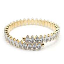 1pc Olive-Shaped Zirconia Plated Gold Elastic Bracelet, Fashion Luxury Gift For Women, Suitable For Daily Wear
