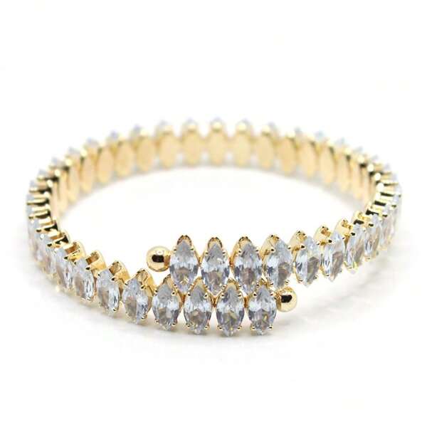 1pc Olive-Shaped Zirconia Plated Gold Elastic Bracelet, Fashion Luxury Gift For Women, Suitable For Daily Wear