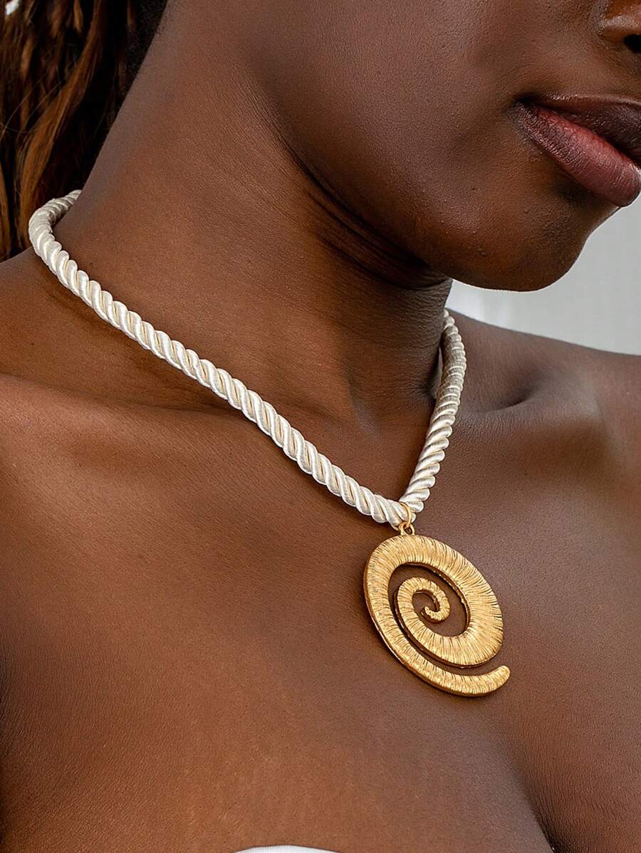 1 Pc Golden Color Swirl Sea Snail Conch Pendant Chunky Cord Necklace For Women