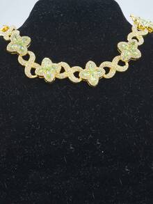 قلادة بسلسلة إسورة ذات أربعة أوراق شبه منحرفة وطراز أوربي أمريكي، موضة أنيقة وعصرية للرجال والنساء