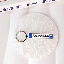 1 Stück Schlüsselanhänger mit individueller Kfz-Kennzeichen Plakette, individueller Name Schlüsselanhänger, individueller Kfz-Kennzeichen Schlüsselanhänger, individueller Nummernschildacryl Schlüsselanhänger, personalisierter Autoschlüsselring, individuelle Kfz-Accessoires für Familienmitglieder, Schulmaterial, Rückkehr zur Schule, Schulgeschenk, für Büro, für Schule, für Klassenzimmer, für Lehrergeschenke, für Jungen und Mädchen, für Teenager, Oberschüler, Studenten, bunt, süß, niedlich, witzig, Kawaii, Y2K, stylisch, individualisiert, ideale Geschenke für ihn, zarte Romantik, Wintermode, Reiseorganizer, 2000er Stil - Schlüsselanhänger aus Stahl + Ring zum Aufhängen - Übersicht 30