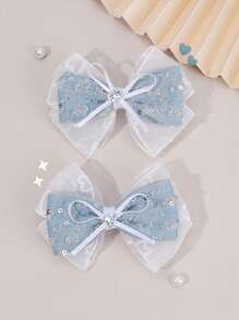 2 pièces Nœuds de cheveux en denim bleu clair pour femmes, avec paillettes scintillantes, pinces alligator avec tulle blanc. Pinces à cheveux mignonnes et douces pour une utilisation quotidienne. Barrettes délicates, accessoires pour cheveux des femmes, pinces plates, épingles à cheveux, pinces à cheveux