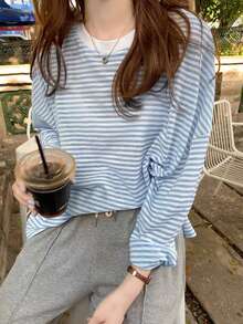 条纹长袖T恤女款，宽松圆领时尚设计，轻薄夏季防晒罩衫（随机条纹）休闲春季 - 藍色 - 查看 1