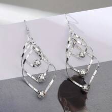 1 Paar gedrehter geometrischer Hänge-Ohrringe mit Metallspirale, dreifachem Kreis, verwirbeltem geschichtetem Ohrpiercing-Design, Anhänger-Ohrringe mit Silberplattierung für Damen und Mädchen für den täglichen Gebrauch