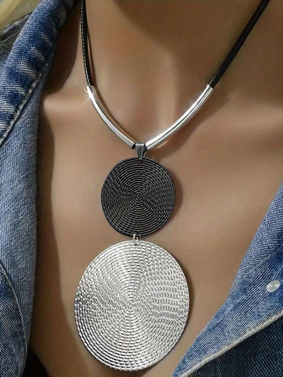 1pc Retro Metal Round & Water Drop Pendant Necklace, Minimalist Design - Silvery - View 1