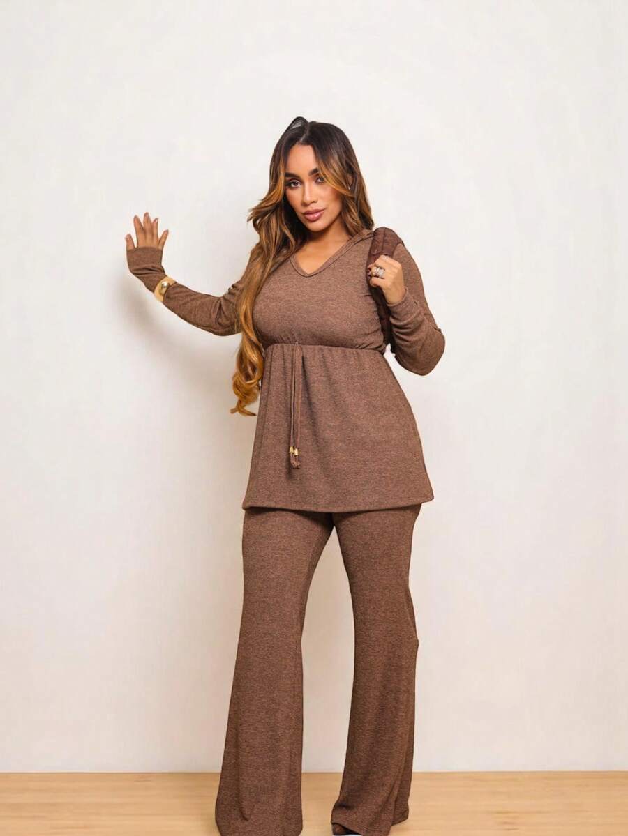 Monochromatic Ribbed Fabric Set Of Ballerina Flare Pants And Hooded Gown With Lanzinha Print Hat Airport LookREF: B268 - Lạc đà - Xem 1