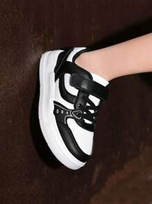 1 Pair Kids Low-Top Athletic Sneakers, Made Of Microfiber Leather, Lightweight, Anti-Slip EVA Outsole, Fashion Versatile, Adjustable Closure For Easy On/Off, Suitable For Daily Wear