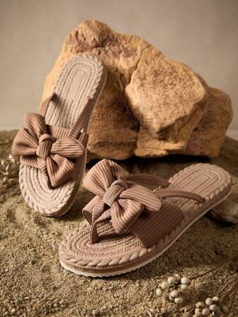 Tropiscape 女士蝴蝶结装饰平底凉鞋，轻便夏季人字拖，防滑女士沙滩鞋，露趾舒适拖鞋，情人节、秋季、圣诞节、冬季圣诞礼物