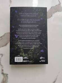 Powerless - Libro único - Ver 2
