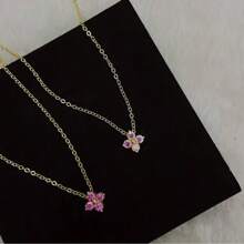 Colar Elegante Feminino de Moissanite Colorido e Deslumbrante, Incrustado com Quatro Moissanites Coloridos - Joias Femininas Ideais para Noivado e Casamento, Presente Perfeito para Dia dos Namorados, Páscoa, Dia das Mães, Ação de Graças e Natal