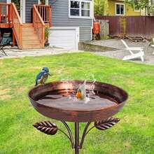 1 pieza Bañera de pájaros de metal vintage con forma de hoja, comedero y fuente de pájaros independiente, con base de 5 puntos, bañera de pájaros de hierro decorativa para exteriores, bañera de pájaros de hierro resistente para exteriores con estaca - Perfecto para decoración de jardín, patio y césped - Bronce - Ver 4