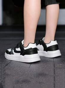 1 Pair Kids Low-Top Athletic Sneakers, Made Of Microfiber Leather, Lightweight, Anti-Slip EVA Outsole, Fashion Versatile, Adjustable Closure For Easy On/Off, Suitable For Daily Wear