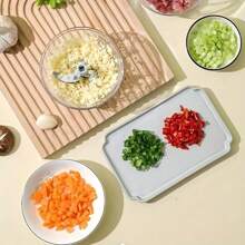 1pc Manual Meat Grinder And Garlic Chopper - Rotary Garlic Press With Transparent Container, Ideal For Chopping Vegetables And Onions - Great For Kitchen And RV Outdoor Cooking Accessories, RV Cooking Equipment | Ergonomic Design | Manually Operated Garlic Chopper, No Batteries Required