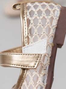 1 Pair Girls' Mesh Embroidered Heart & Rhinestone Lattice Design Flat Hollow Slip-On Shoes, Cute Princess Style, Fashion, Soft & Lightweight, Round Toe, Closure, Matching Mom's Size, Suitable For 2-14 Years Old Girls, All Seasons, Party, Holiday