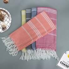 1pc Towel, Quick-Drying, Anti-Sand, Absorbent Beach Towel With Striped Tassel