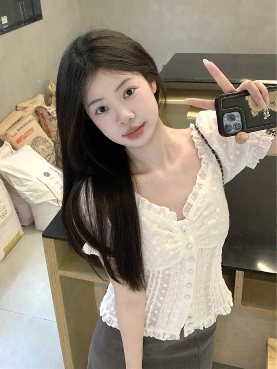 宫廷风蕾丝泡泡袖衬衫，修身短袖衬衫，甜美上衣